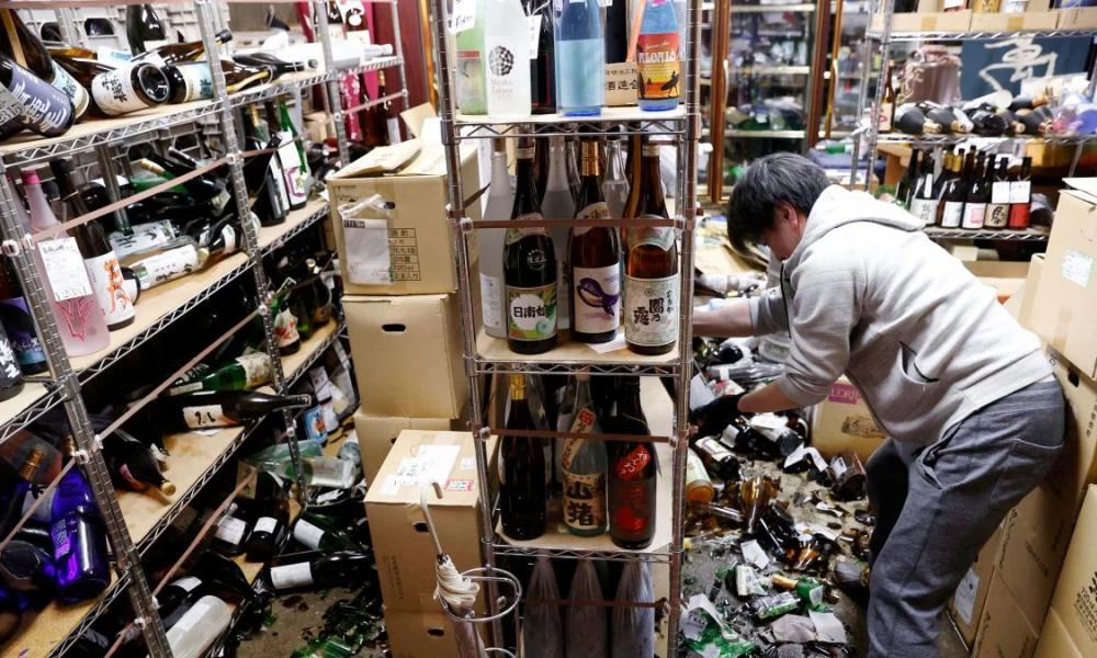 Σεισμός 7,1 Ρίχτερ στην Ιαπωνία: Βίντεο από την ισχυρή δόνηση